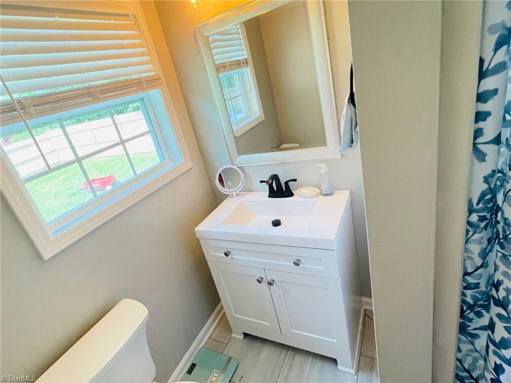 2207 Gable Way High Point, NC 27262 - Photo 10 of 20 Gallery Image 10