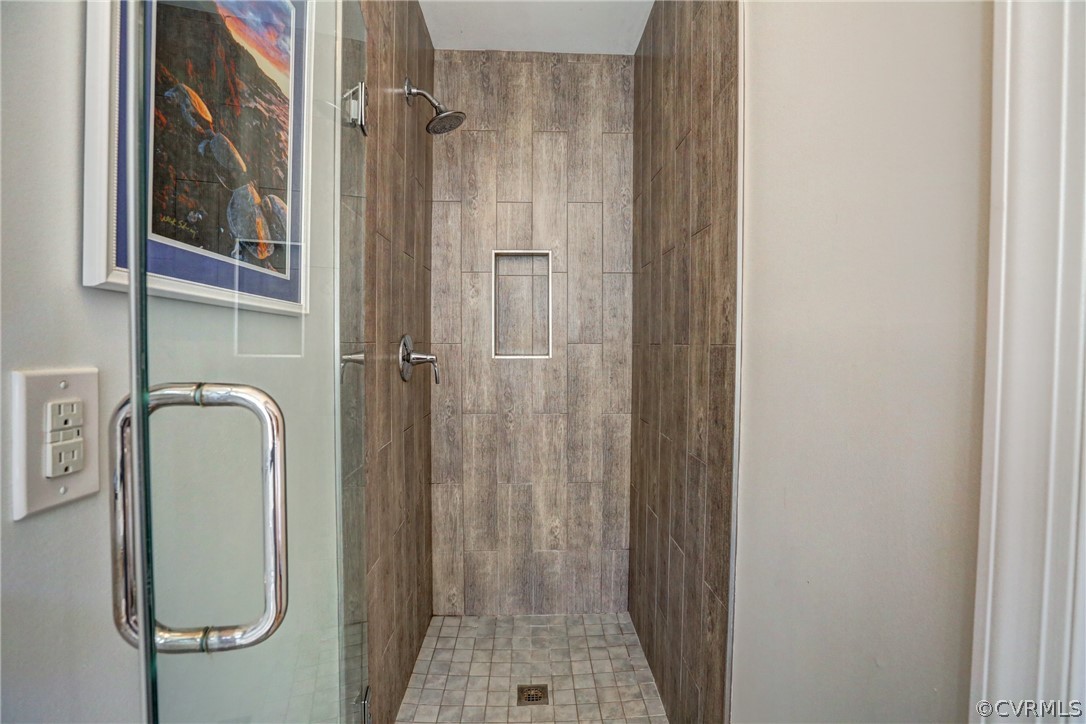 2410 Kenmore Road Henrico, VA 23228 - Photo 20 of 34 Gallery Image 20