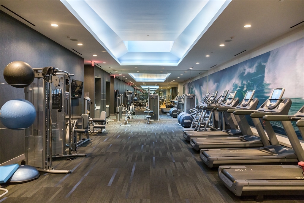 580 Washington Street, Unit PH5 Boston, MA 02111 - Photo 34 of 37 a view of a room with gym equipment