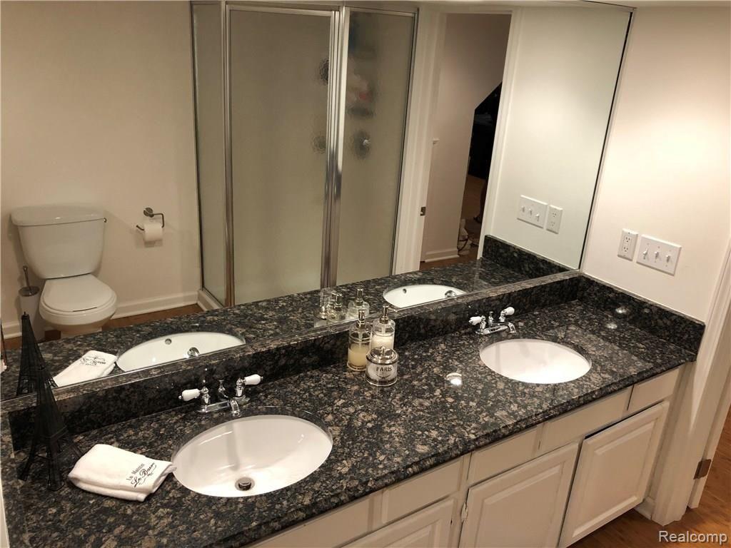 1600 Colony Drive Rochester Hills, MI 48307 - Photo 24 of 34