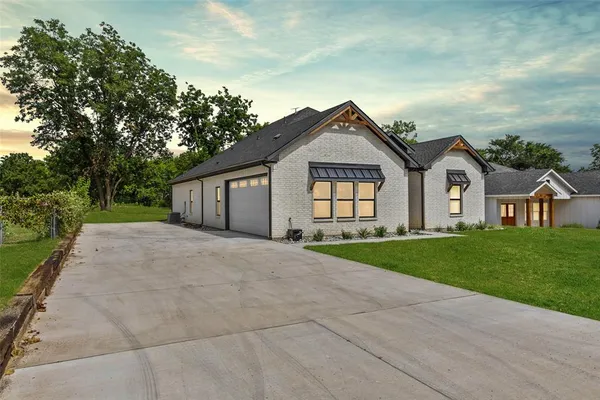 $439,900 | 1832 Park Avenue, Denison, TX 75020