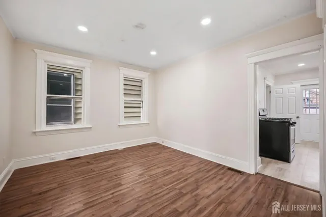 $499,000 | 264 Barclay Street, Perth Amboy, NJ 08861