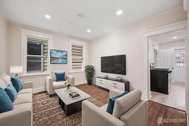 $499,000 | 264 Barclay Street, Perth Amboy, NJ 08861