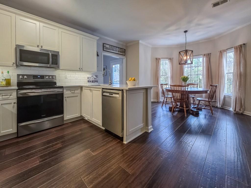 6084 Fairlong Point Northwest Acworth, GA 30101 - Photo 15 of 47