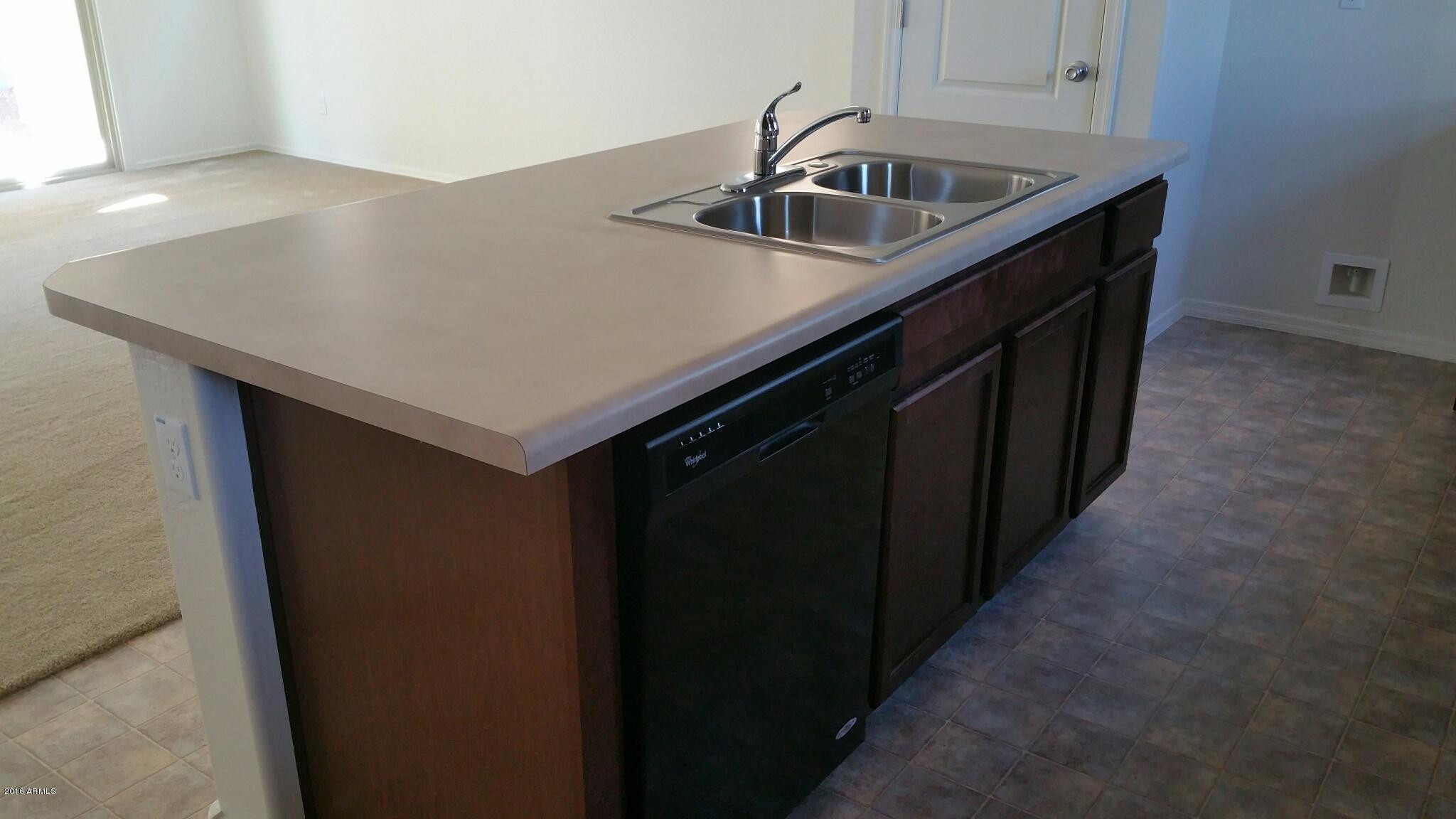 903 South Swallow Lane Gilbert, AZ 85296 - Photo 7 of 37 Photo #7