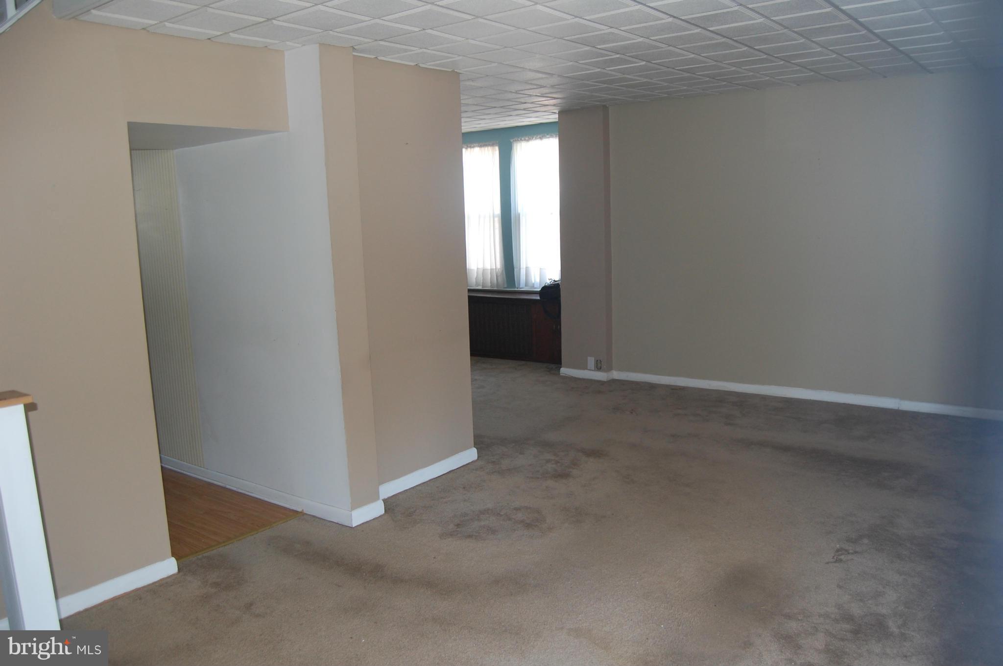 3144 East Joppa Road Baltimore, MD 21234 - Photo 3 of 23 Living Room