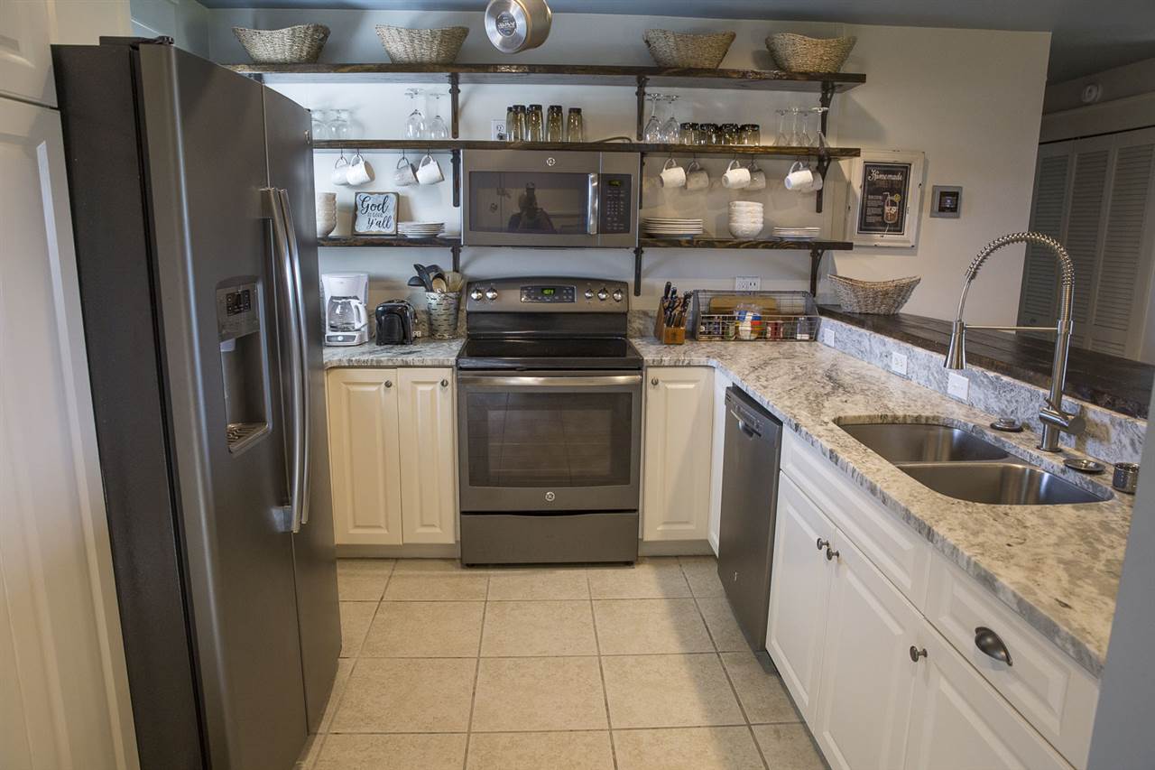 815 Plantation Road, Unit 401 Gulf Shores, AL 36542 - Photo 21 of 43 Kitchen