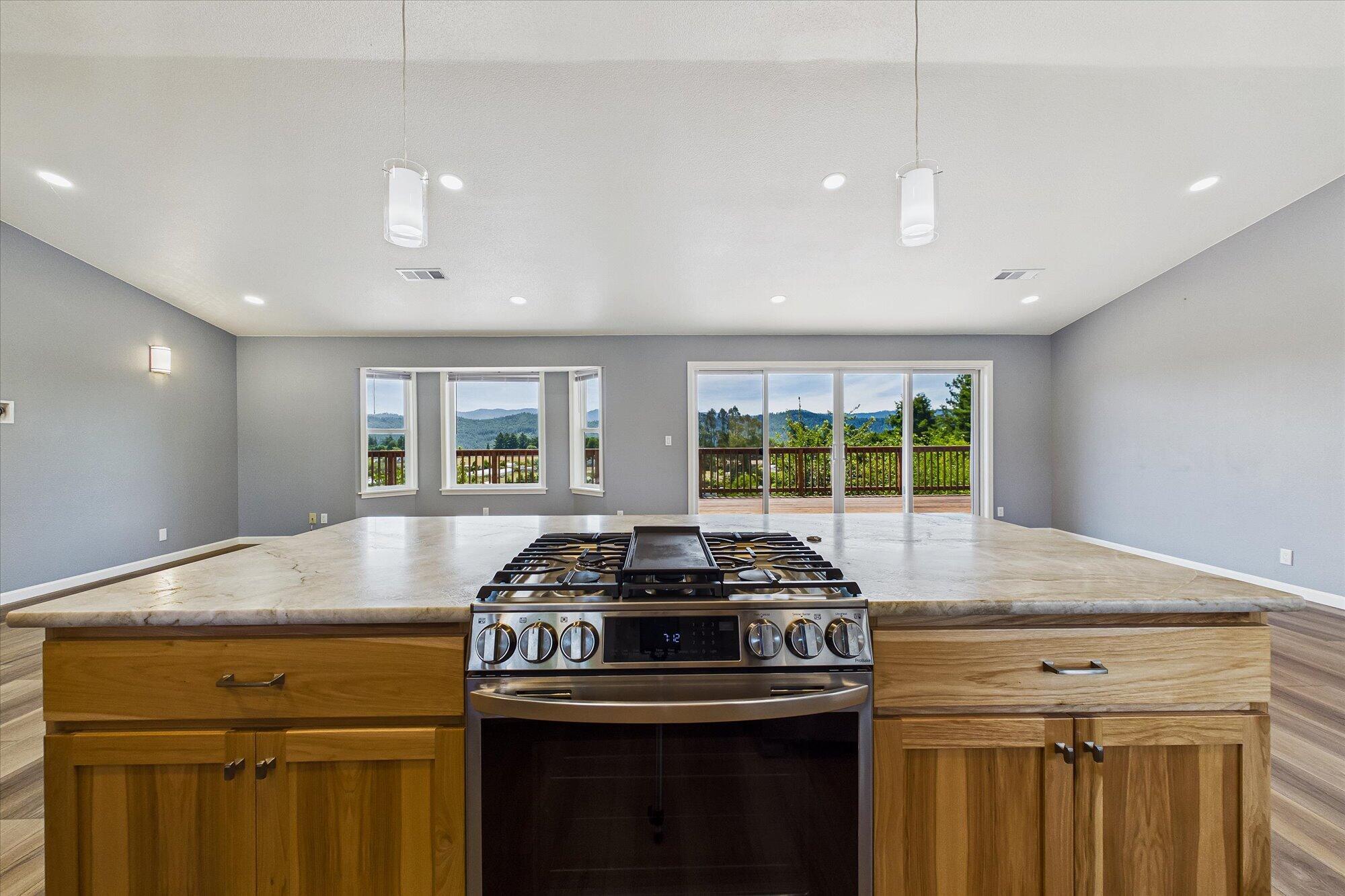 6705 Rohnerville Road Hydesville, CA 95547 - Photo 19 of 54