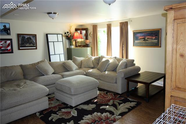 240 Avocet Loop Colorado Springs, CO 80921 - Photo 7 of 16 Gallery Image 7