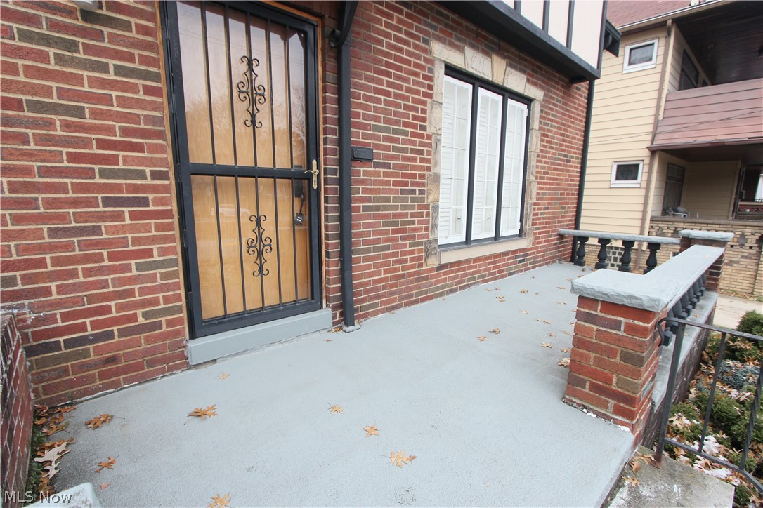 3292 Berea Road Cleveland, OH 44111 - Photo 2 of 25 Gallery Image 2