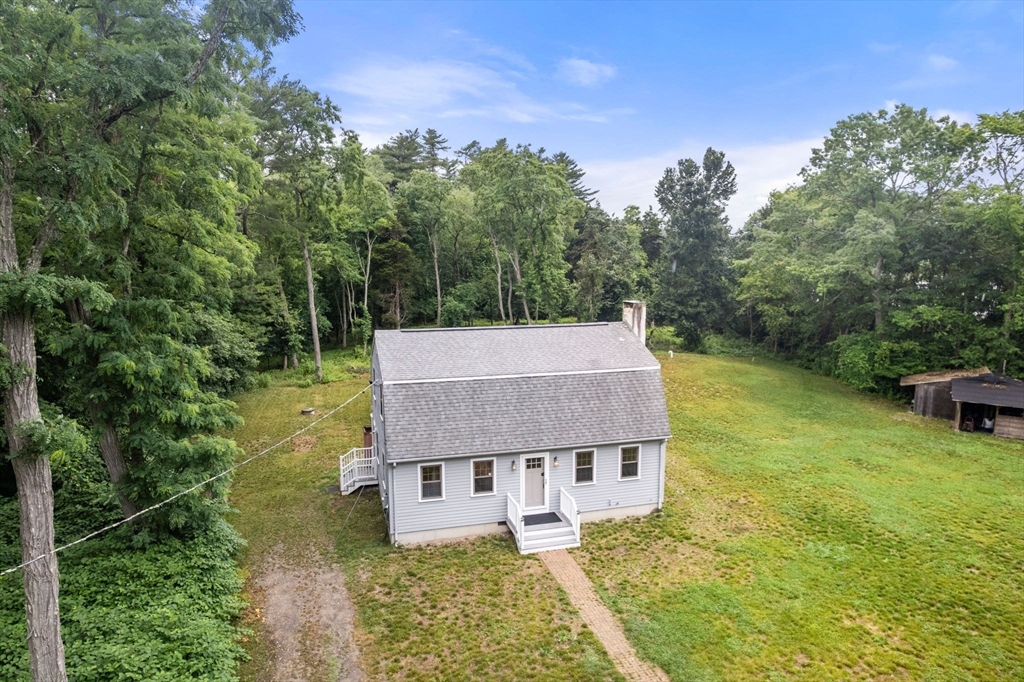 433 Rounseville Road Rochester, MA 02770 - Photo 3 of 30 Gallery Image 3