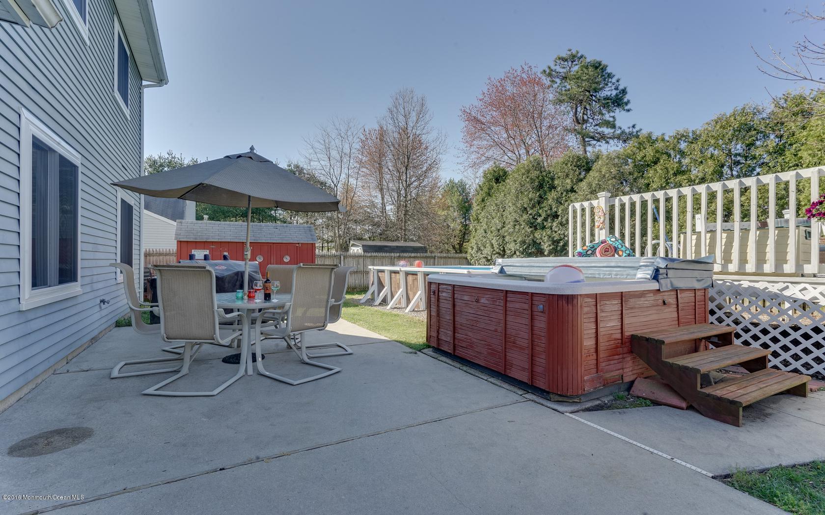 94 Appletree Road Howell, NJ 07731 - Photo 19 of 20 Large Patio