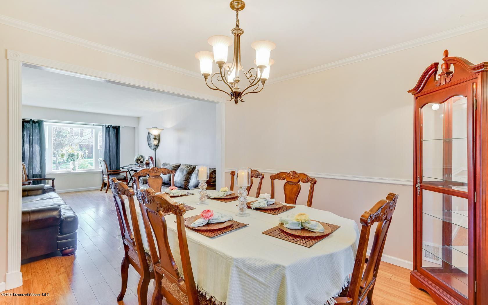 94 Appletree Road Howell, NJ 07731 - Photo 7 of 20 Beautiful Dining Room!