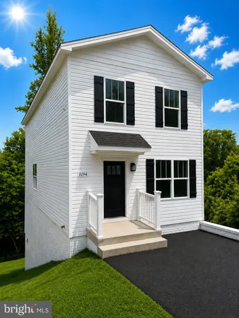 $499,900 | 1194 Holly Street, Fredericksburg, VA 22405