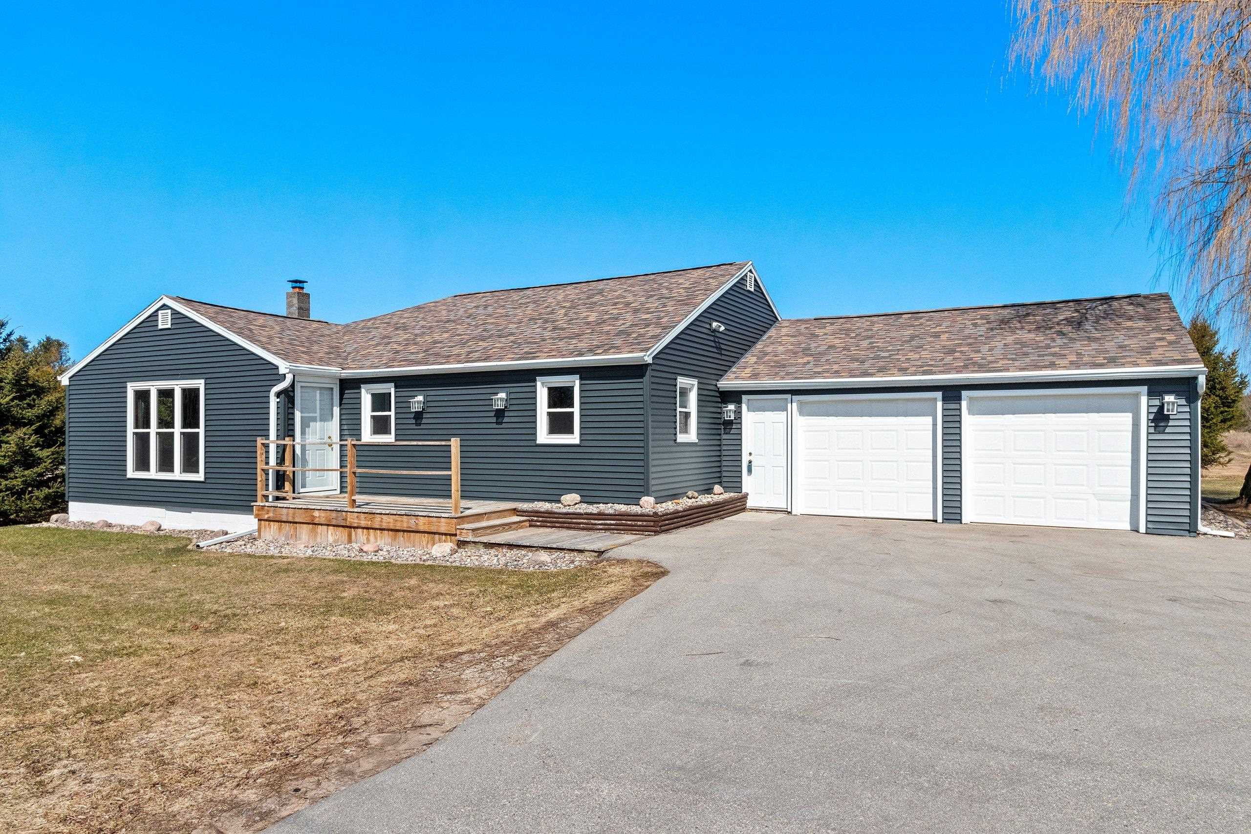 7838 North Brown County Line Road Pulaski, WI 54162 - Photo 3 of 61