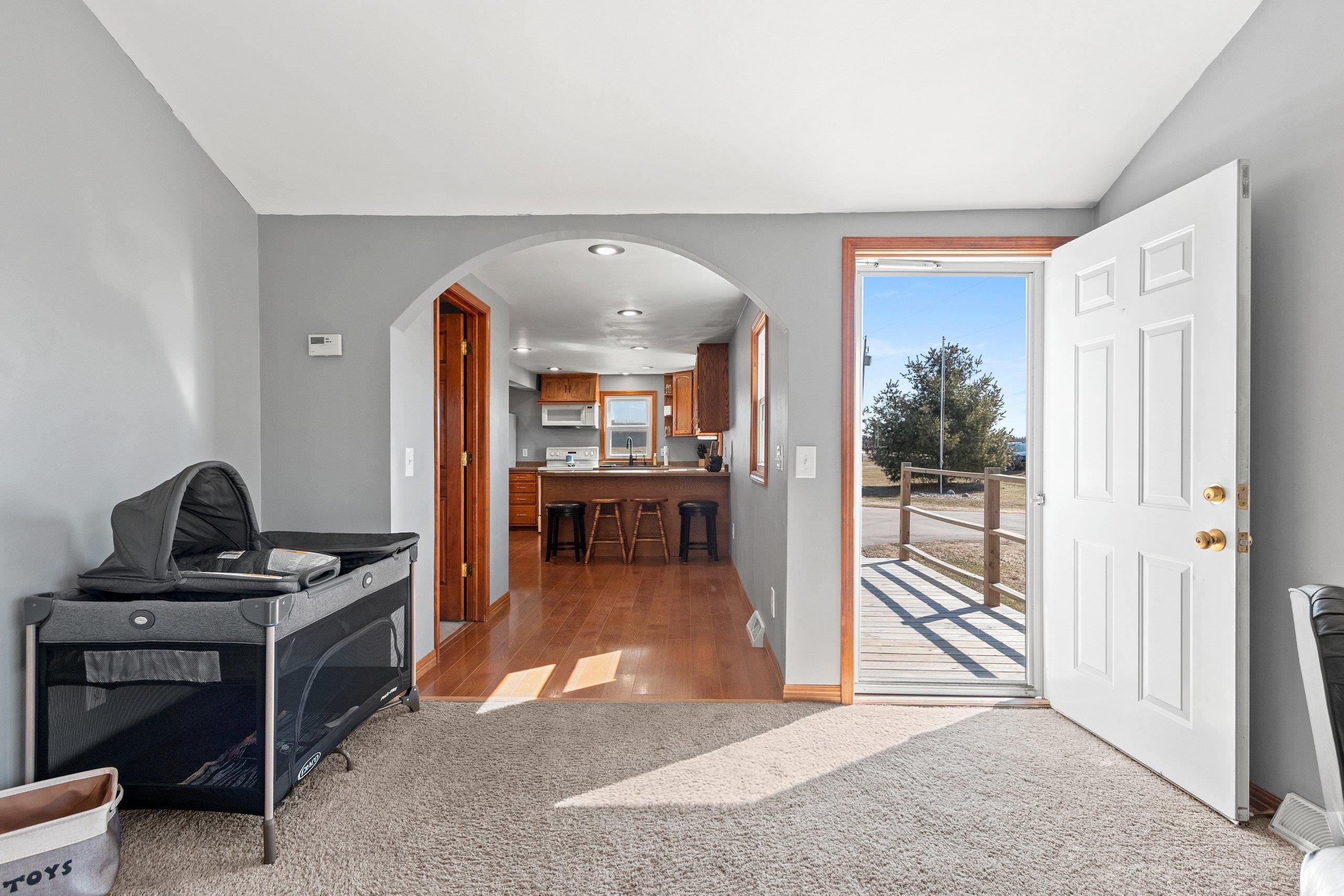 7838 North Brown County Line Road Pulaski, WI 54162 - Photo 4 of 61