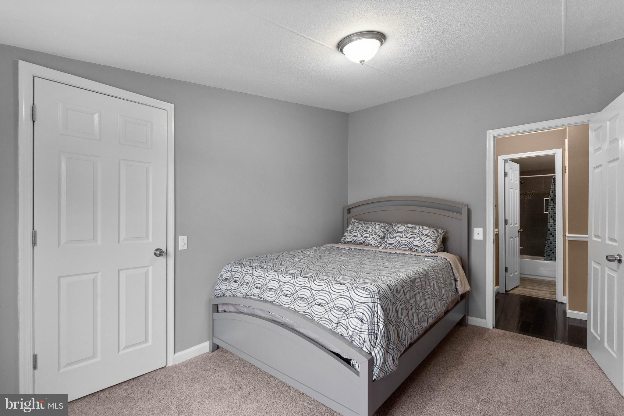 7835 East Hill Road Mount Airy, MD 21771 - Photo 16 of 25 Bedroom