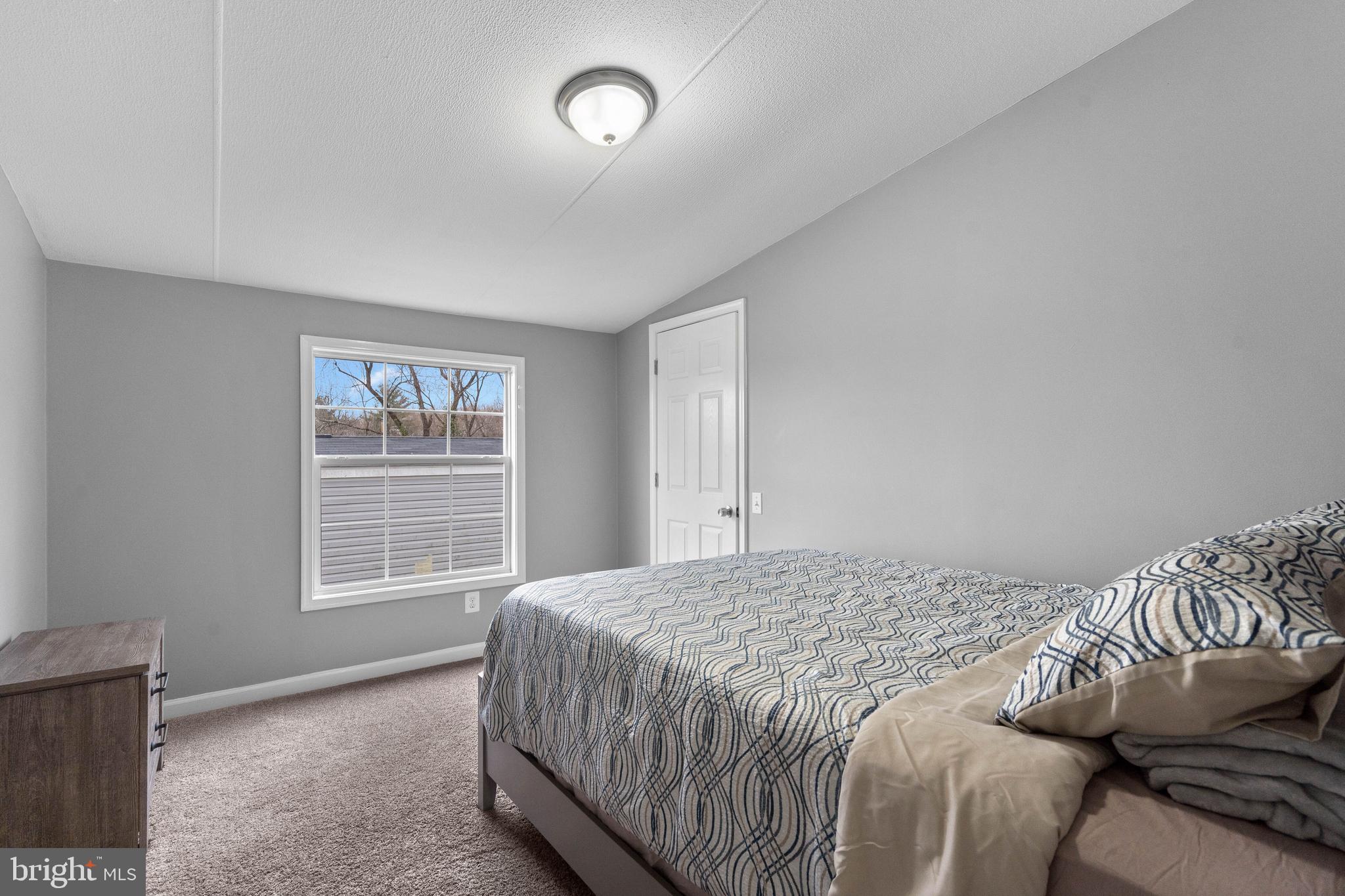 7835 East Hill Road Mount Airy, MD 21771 - Photo 17 of 25 Bedroom