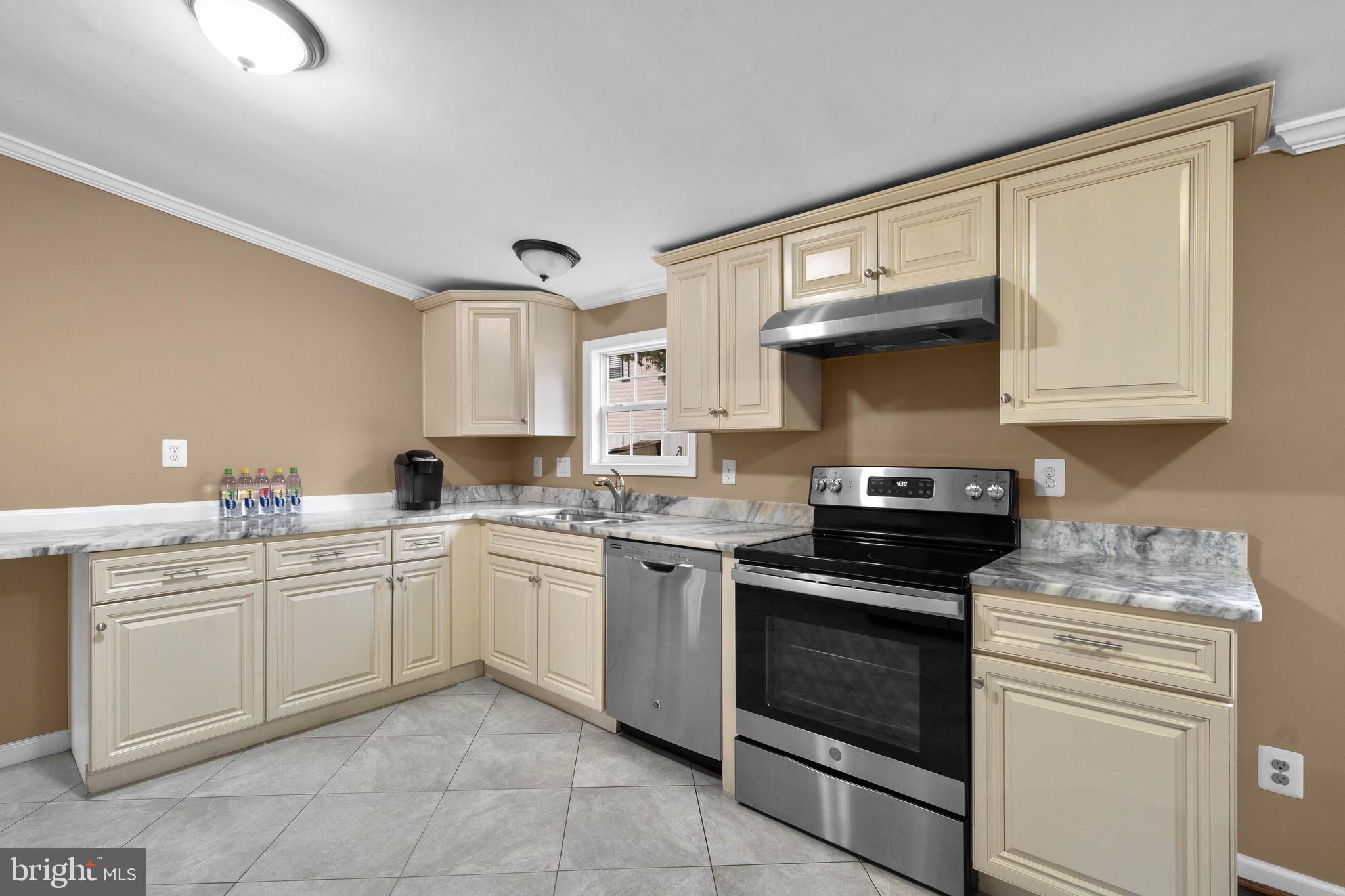 7835 East Hill Road Mount Airy, MD 21771 - Photo 8 of 25 Kitchen