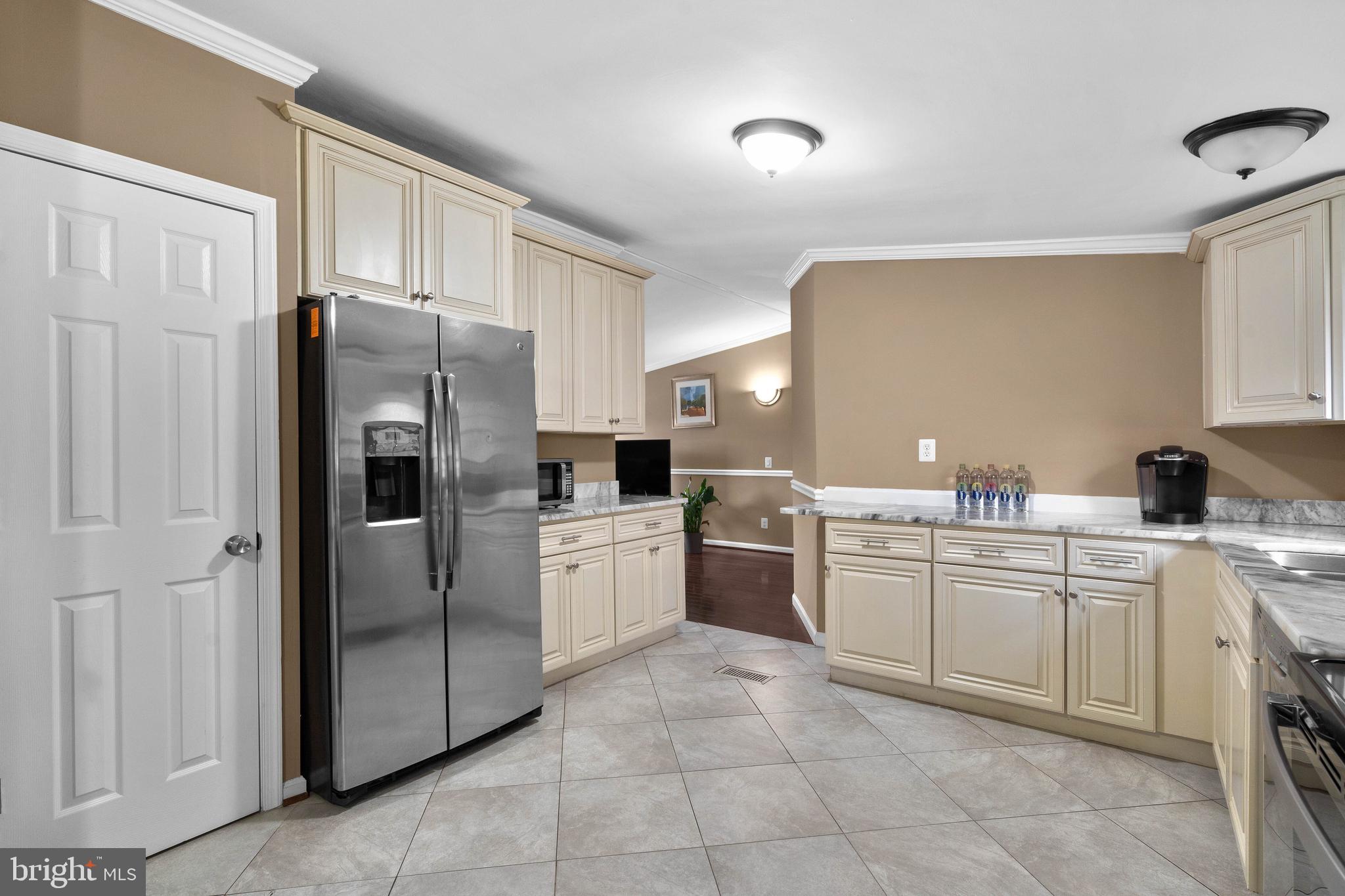 7835 East Hill Road Mount Airy, MD 21771 - Photo 9 of 25 Kitchen