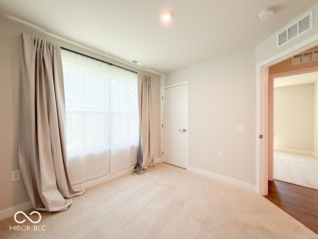 5950 Rancho Drive Plainfield, IN 46168 - Photo 13 of 41