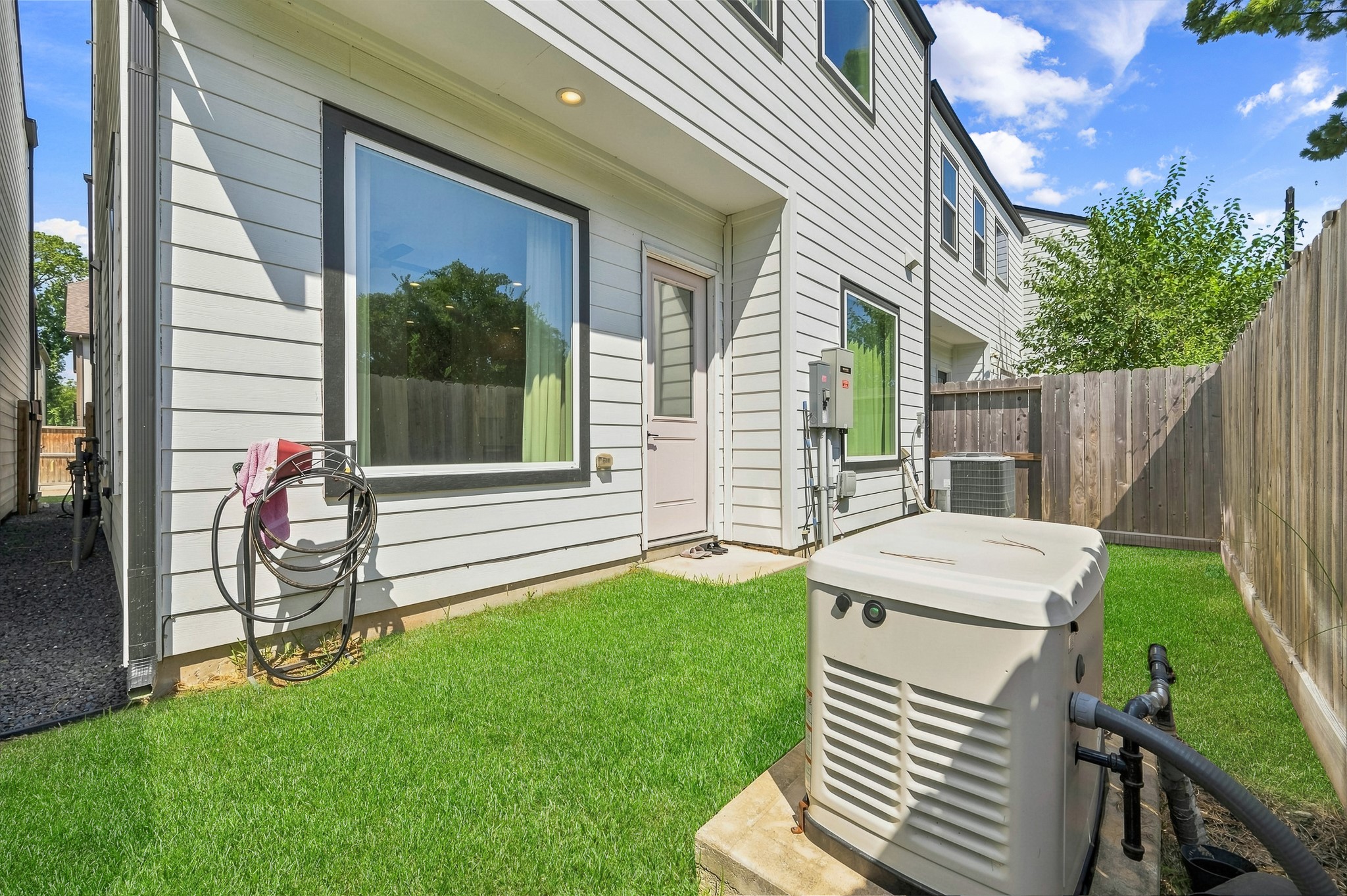 2032 West Tidwell Road Houston, TX 77091 - Photo 6 of 39 Gallery Image 6