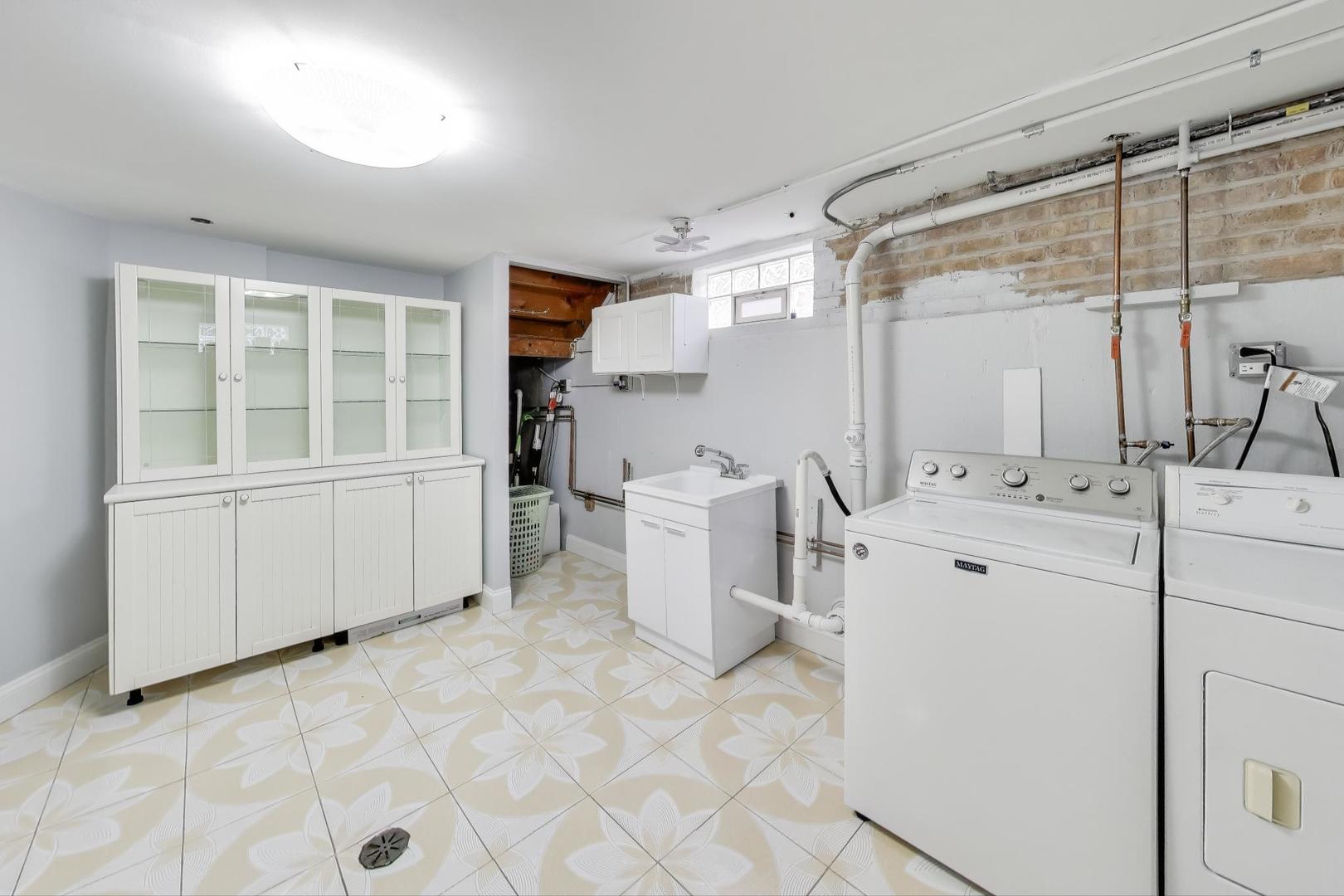 8313 Ballard Road Niles, IL 60714 - Photo 36 of 52 Gallery Image 36