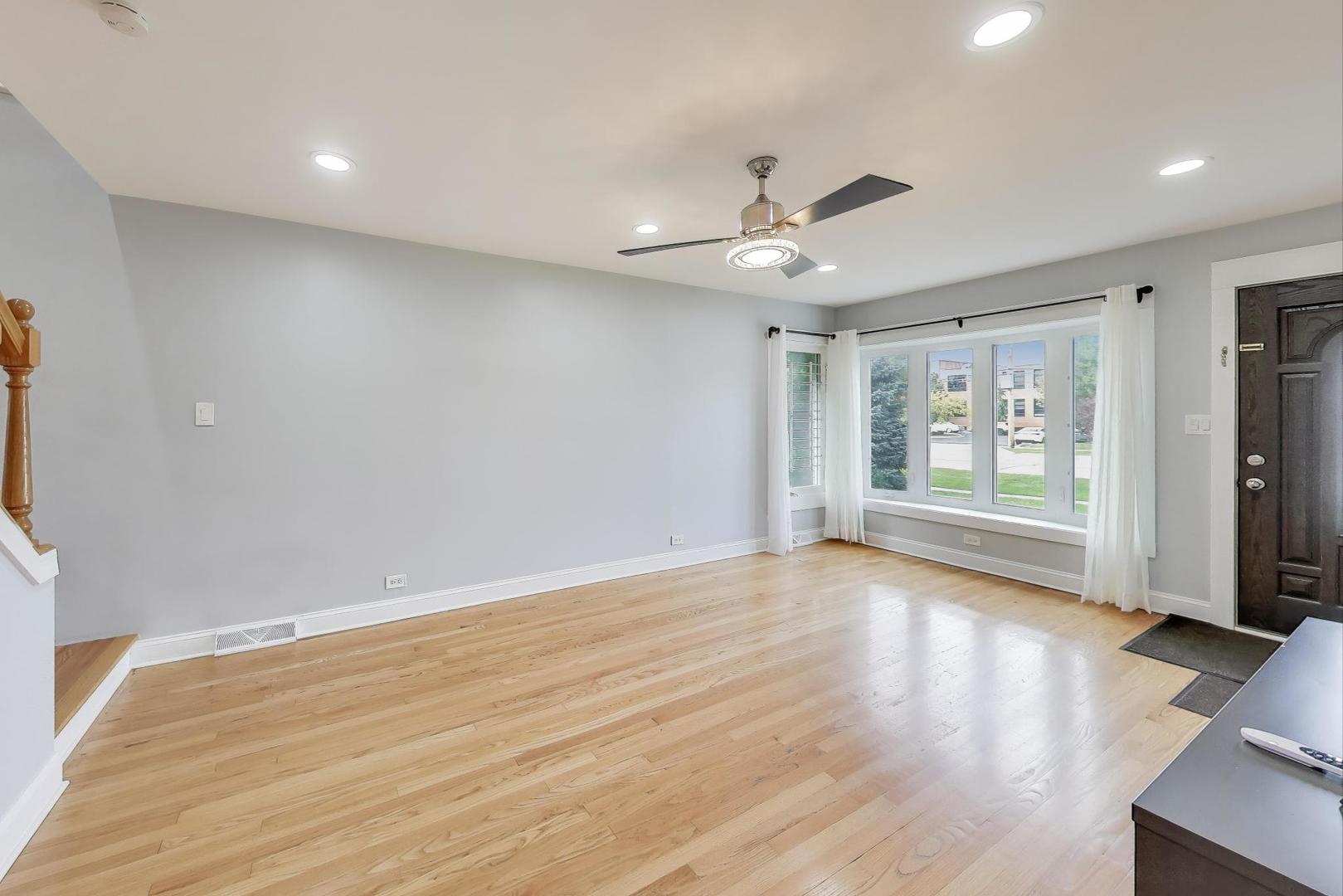 8313 Ballard Road Niles, IL 60714 - Photo 4 of 52 Gallery Image 4