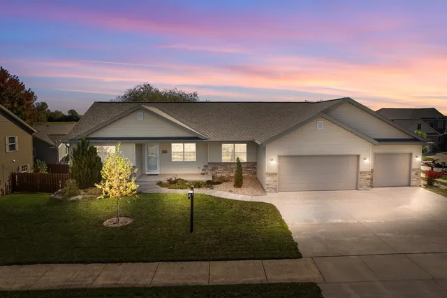 $500,000 | 303 Honeycrisp Drive, Beaver Dam, WI 53916