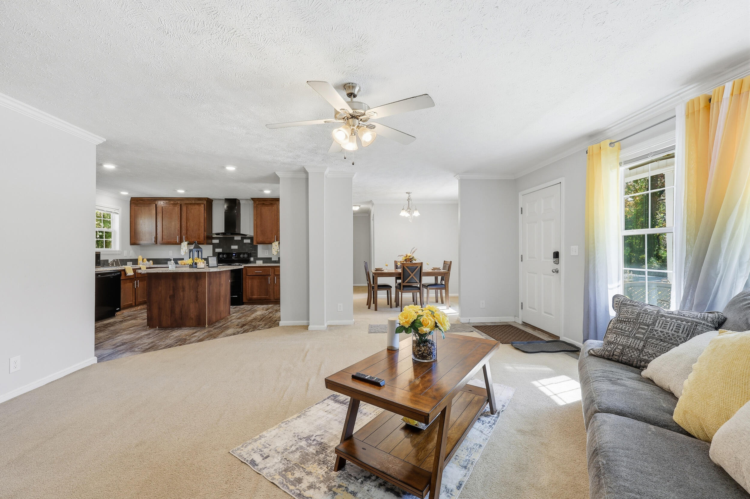 110 Kay Street Ridgeville, SC 29472 - Photo 7 of 32 Living Room