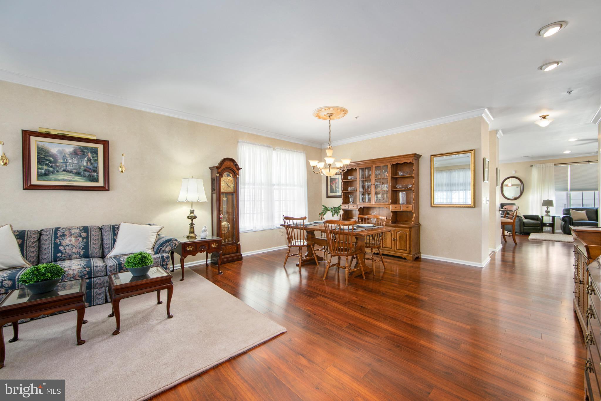 1106 Maxwell Manor Warminster, PA 18974 - Photo 2 of 41 Living Room