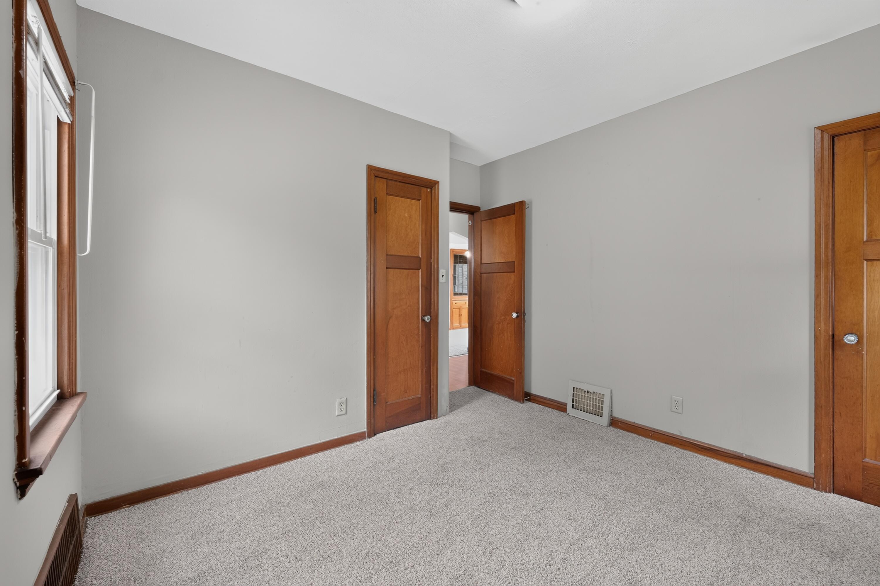 4109 North 39th Street Milwaukee, WI 53216 - Photo 15 of 37 26_4109_N_39th_St-Bedroom-8732