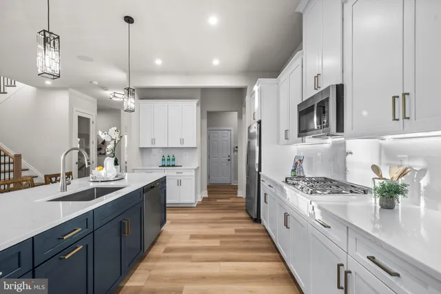 $2,145,000 | 7505 Magarity Road, Falls Church, VA 22043