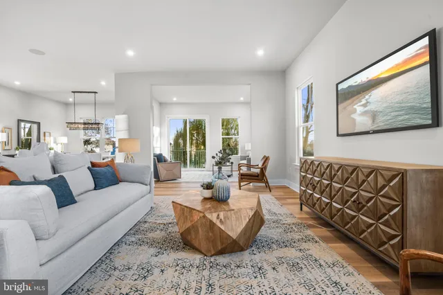 $2,145,000 | 7505 Magarity Road, Falls Church, VA 22043