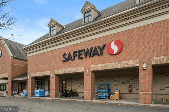 $2,145,000 | 7505 Magarity Road, Falls Church, VA 22043