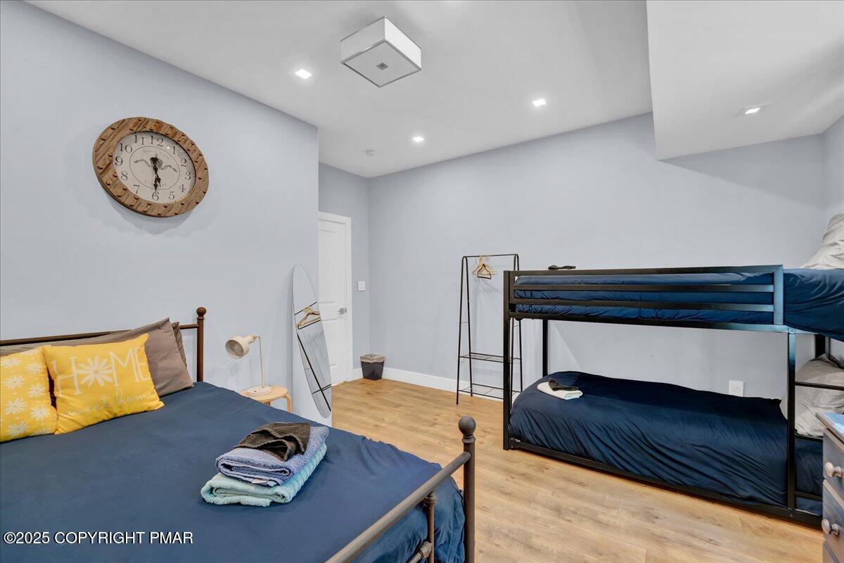 3118 Cherry Ridge Road Bushkill, PA 18324 - Photo 21 of 51 a living room with furniture and a table
