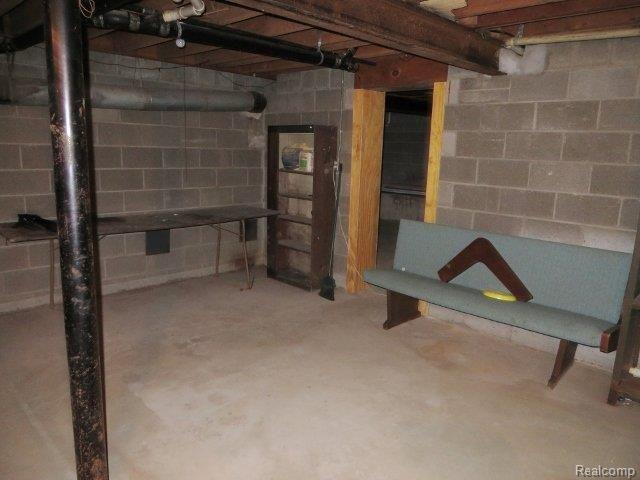 15000 28 Mile Road Washington, MI 48094 - Photo 23 of 37 IMG_0301 (640x480).jpg