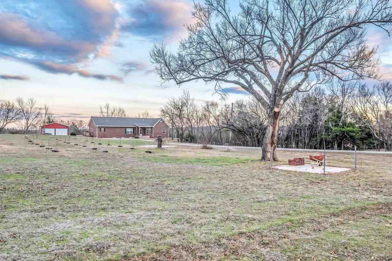 17501 John Wayne Perry, OK 73077 - Photo 2 of 36 Gallery Image 2