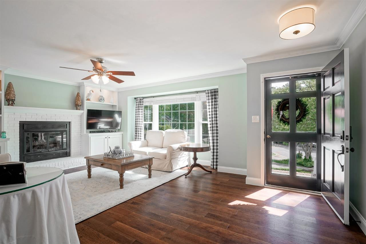 5617 Maram Court Raleigh, NC 27609 - Photo 2 of 23 Photo 2