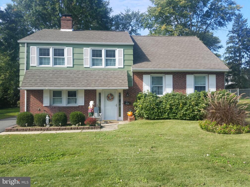 74 Weathervane Road Aston, PA 19014 - Photo 1 of 19 Gallery Image 1