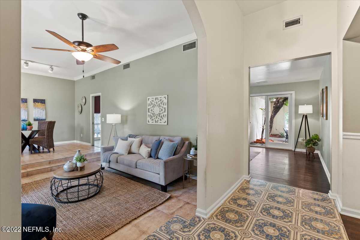 9931 Haley Road Jacksonville, FL 32257 - Photo 5 of 35 05-Foyer