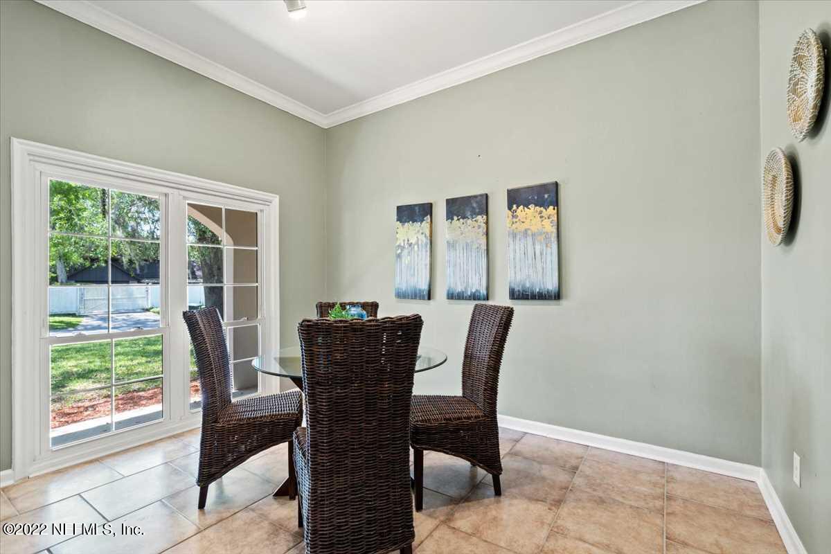 9931 Haley Road Jacksonville, FL 32257 - Photo 8 of 35 08-Dining Area