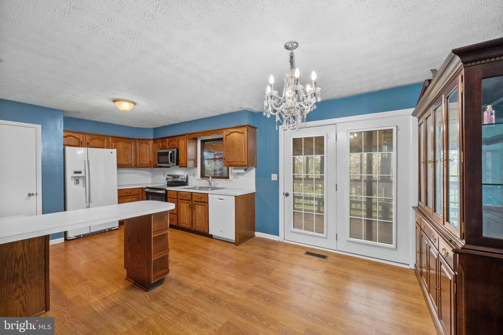 316 Sarhelm Road Harrisburg, PA 17112 - Photo 7 of 25