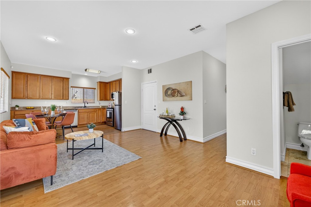 1216 Ashmill Street Carson, CA 90745 - Photo 9 of 48