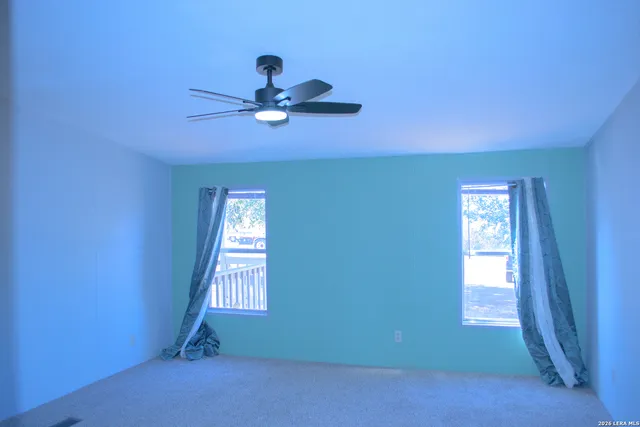 $260,000 | 290 Crestfield Drive, Pleasanton, TX 78064