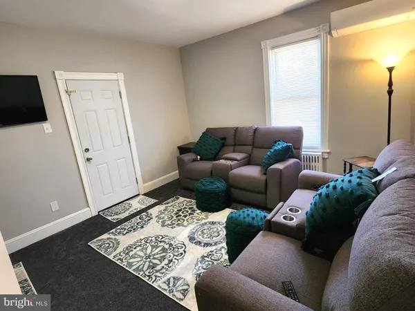 $1,575 | 39 North Wells Avenue, Glenolden, PA 19036