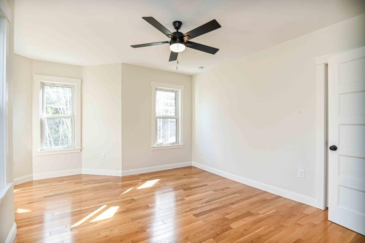 11 Rogers Road Kittery, ME 03904 - Photo 31 of 50