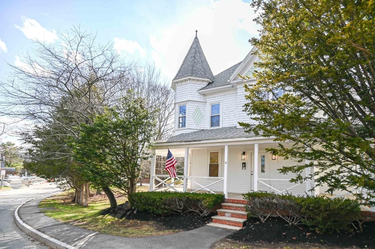 11 Rogers Road Kittery, ME 03904 - Photo 47 of 50