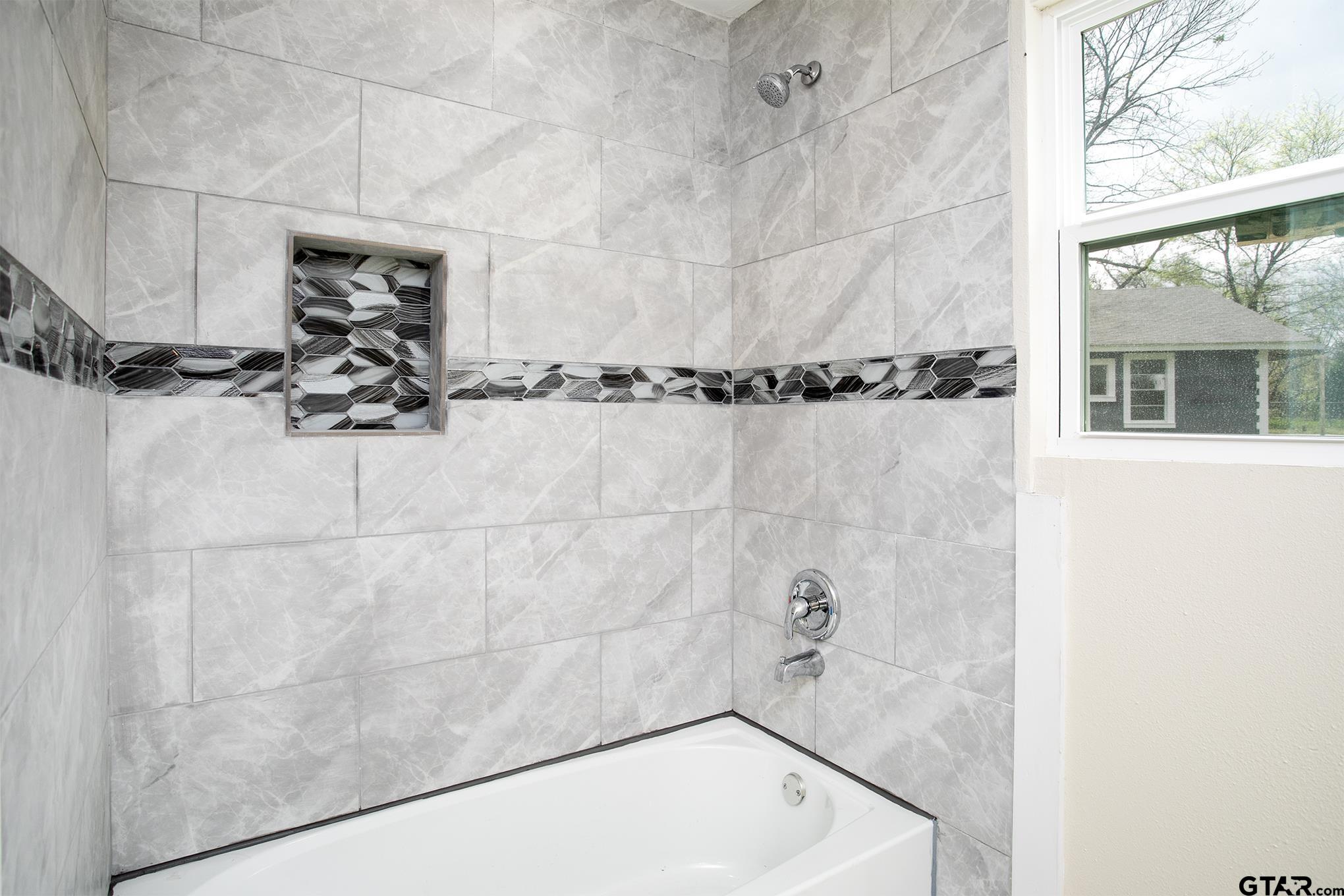 2007 Lee Street Tyler, TX 75702 - Photo 18 of 32