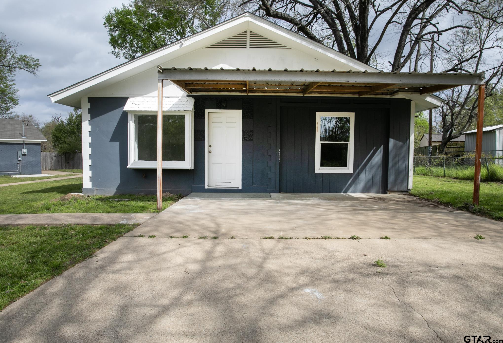 2007 Lee Street Tyler, TX 75702 - Photo 3 of 32